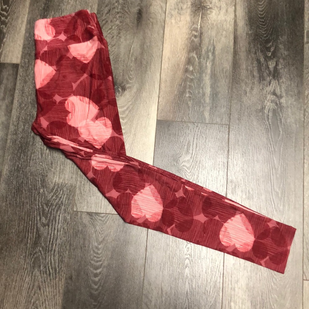Valentine’s Day leggings